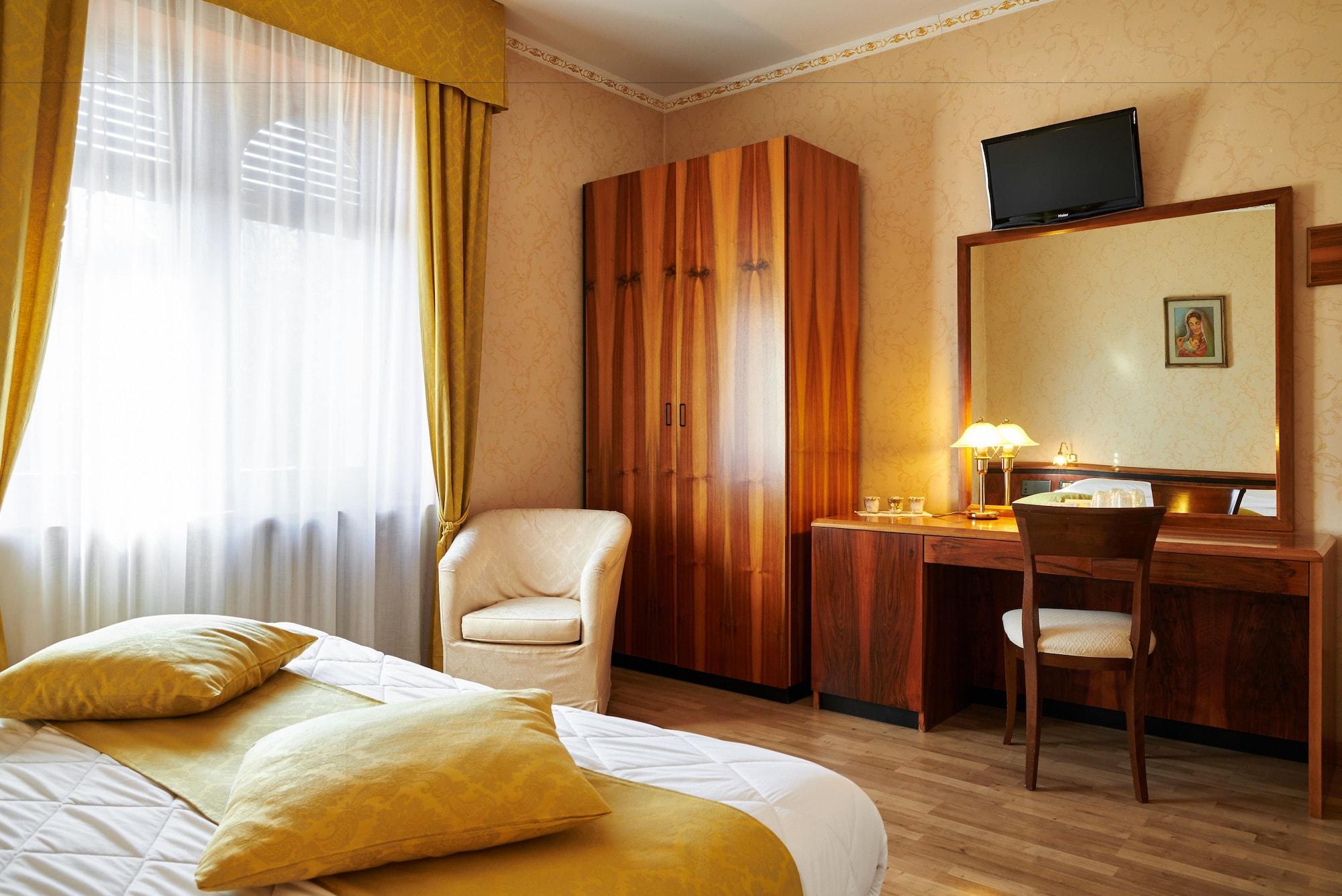 Hotel Villa Delle Ortensie Sant'Omobono Imagna Eksteriør billede