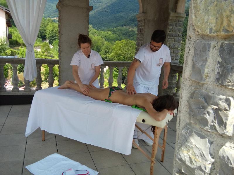Hotel Villa Delle Ortensie Sant'Omobono Imagna Eksteriør billede
